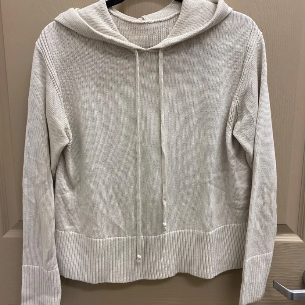 lululemon knitted hoodie, Size XS/S in White Opal, New w/o Tags - Picture 2 of 3